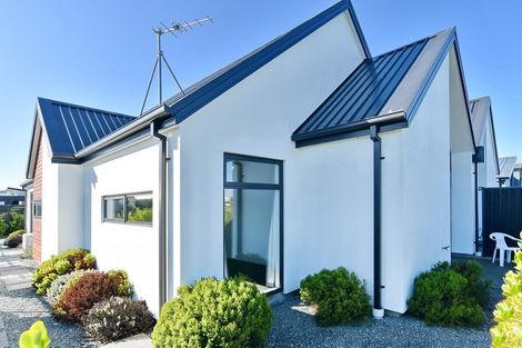 Photo of property in 21b Te Whenu Crescent, Marshland, Christchurch, 8083