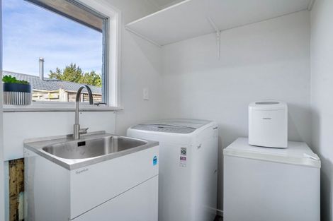 Photo of property in 24 Great North Road, Winton, 9720