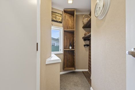 Photo of property in 1 Wigan Place, Hokowhitu, Palmerston North, 4410