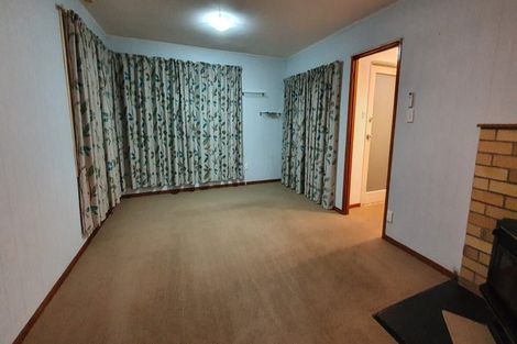 Photo of property in 34 Chislehurst Street, Henderson, Auckland, 0612