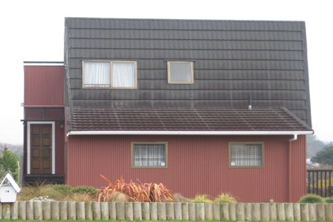 Photo of property in 14 Pohutukawa Drive, Pukete, Hamilton, 3200