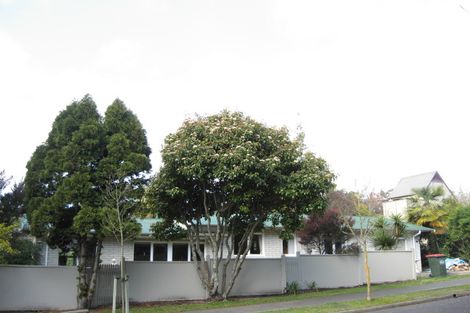 Photo of property in 17 Tokomaru Drive, Havelock North, 4130
