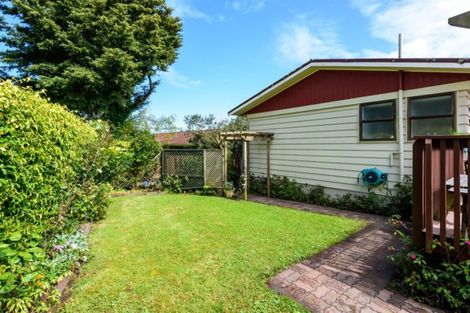 Photo of property in 9 Walpole Avenue, Hillpark, Auckland, 2102