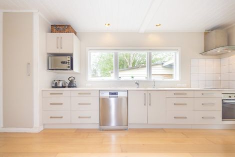 Photo of property in 1060 Kaipara Coast Highway, Kaukapakapa, 0873