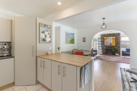 Photo of property in 16 Weggery Drive, Waikanae Beach, Waikanae, 5036