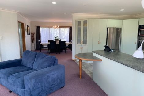 Photo of property in 223 Hill Road, The Gardens, Auckland, 2105