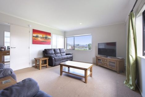 Photo of property in 5 Puketi Lane, Waiuku, 2123