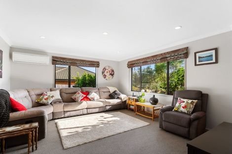 Photo of property in 26 Weka Place, Picton, 7220