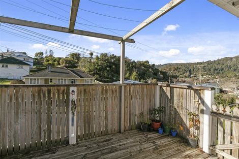 Photo of property in 47 Bird Grove, Stokes Valley, Lower Hutt, 5019