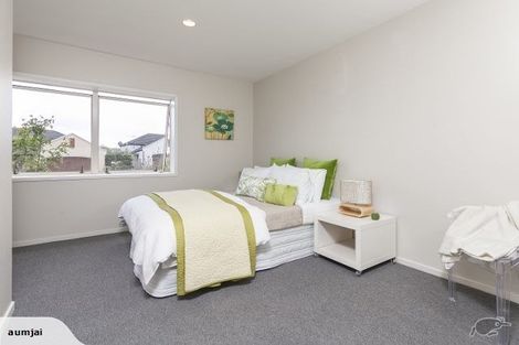 Photo of property in 14 Ribbonwood Crescent, Goodwood Heights, Auckland, 2105