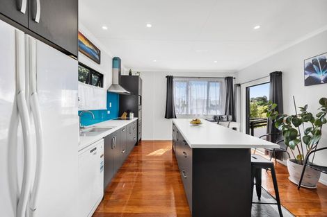 Photo of property in 34 Kent Street, Patea, 4520