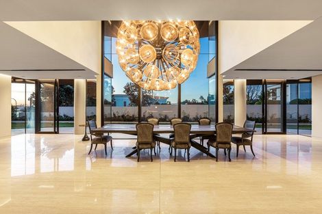 Photo of property in 92 Paritai Drive, Orakei, Auckland, 1071