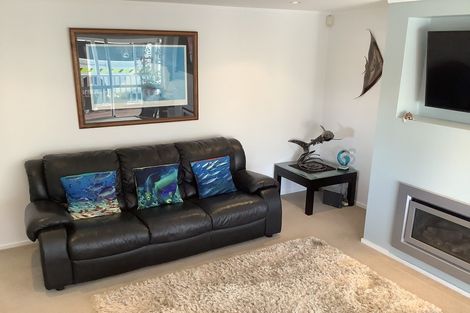 Photo of property in 2/28 Onepoto Road, Hauraki, Auckland, 0622