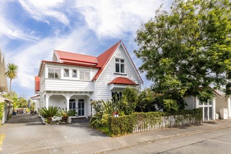 Photo of property in 8 Lighthouse Road, Bluff Hill, Napier, 4110