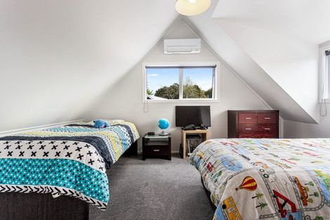 Photo of property in 9 Rheingold Place, Huapai, Kumeu, 0810