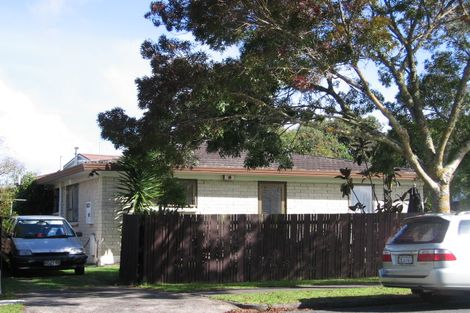 Photo of property in 2/49 Butley Drive, Farm Cove, Auckland, 2012