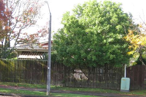 Photo of property in 20 Mirrabooka Avenue, Botany Downs, Auckland, 2010