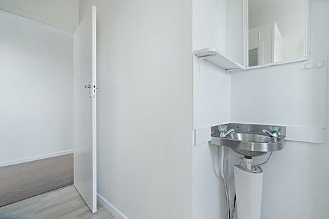 Photo of property in 40 West Coast Road, Glen Eden, Auckland, 0602