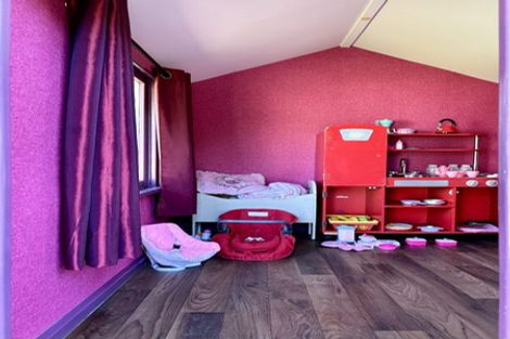 Photo of property in 5 Silverwood Place, Hornby, Christchurch, 8042