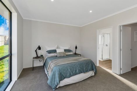 Photo of property in 2 Eric Melrose Lane, Halswell, Christchurch, 8025