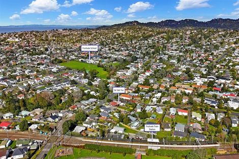 Photo of property in 56 Tahi Terrace, Glen Eden, Auckland, 0602