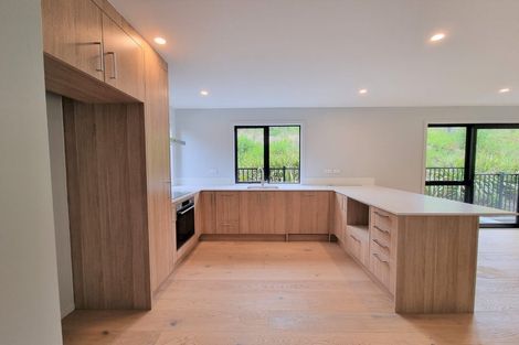 Photo of property in 4e Nerita Place, Long Bay, Auckland, 0630