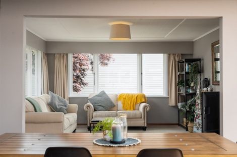 Photo of property in 6 Puriri Crescent, Lansdowne, Masterton, 5810