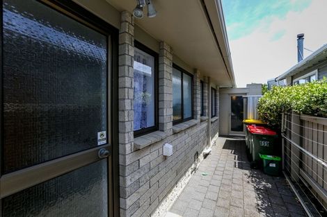 Photo of property in 2/13 Karamu Street, Strandon, New Plymouth, 4312