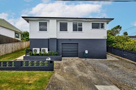 Photo of property in 20 Baylands Drive, Newlands, Wellington, 6037