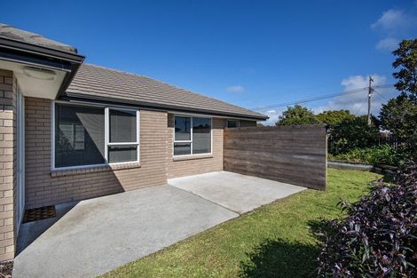Photo of property in 82 Barbados Way, One Tree Point, 0118