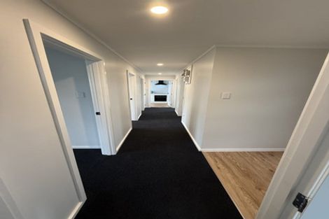 Photo of property in 1 Robertshawe Crescent, Dannevirke, 4930