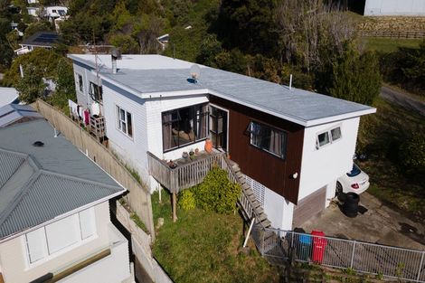 Photo of property in 19 Bayview Road, Paremata, Porirua, 5024