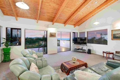 Photo of property in 3/42 Amorino Drive, Red Beach, 0932