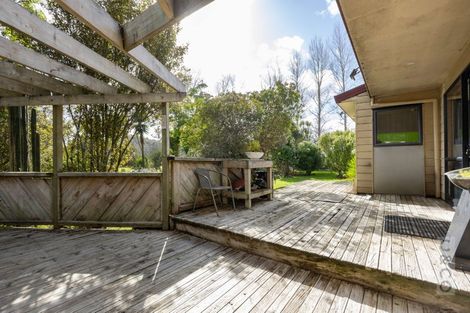 Photo of property in 836 Old North Road, Waimauku, 0882