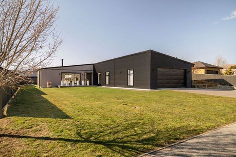 Photo of property in 11 Alice Burn Drive, Luggate, Cromwell, 9383