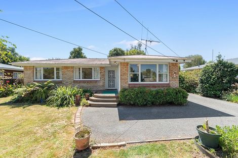 Photo of property in 42 Coleridge Drive, Enderley, Hamilton, 3214