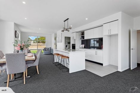 Photo of property in 13 Kakariki Drive, Coastlands, Whakatane, 3120