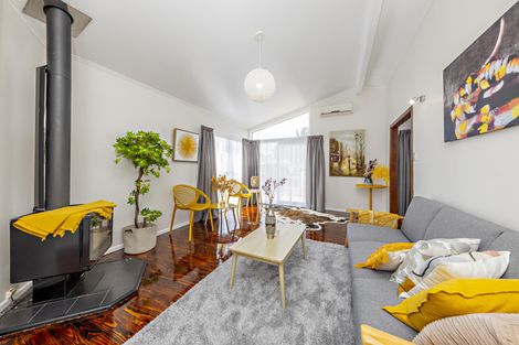 Photo of property in 24 President Avenue, Papakura, 2110