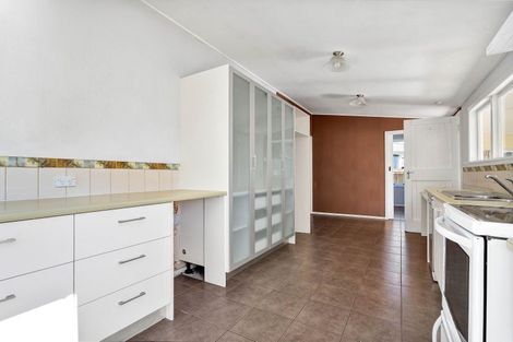 Photo of property in 18 Olivia Street, Stratford, 4332