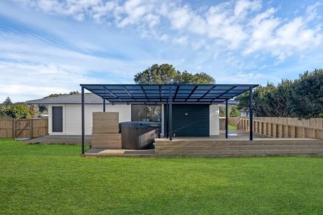 Photo of property in 16 Rata Street, Waiuku, 2123
