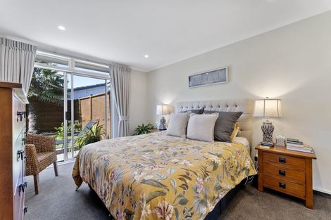 Photo of property in 37 Callender Terrace, Paraparaumu Beach, Paraparaumu, 5032