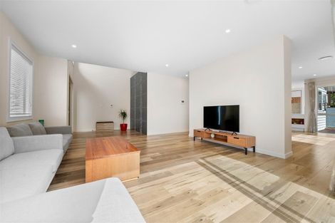 Photo of property in 52 Resolution Drive, Gulf Harbour, Whangaparaoa, 0930