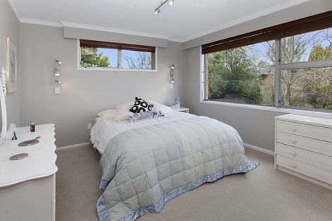 Photo of property in 39 Highfield Place, Avonhead, Christchurch, 8042