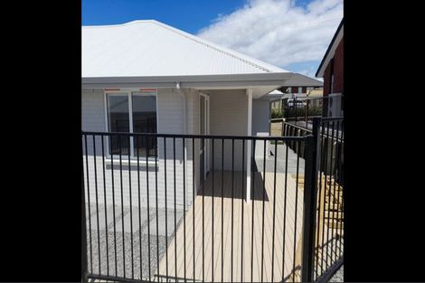 Photo of property in 1 Nottingham Road, Omokoroa, 3114