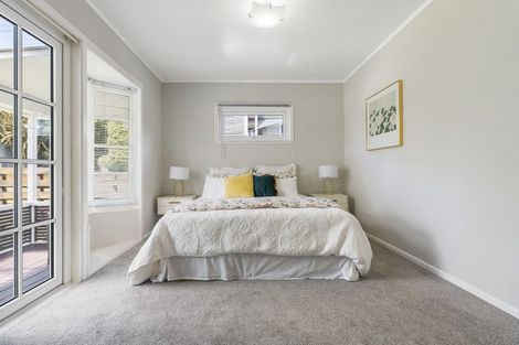 Photo of property in 38 Paramu Avenue, Birkdale, Auckland, 0626