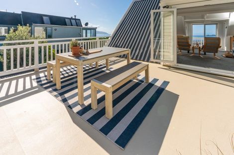 Photo of property in 150 Owhiro Bay Parade, Owhiro Bay, Wellington, 6023