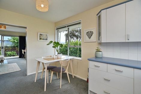 Photo of property in 1/40 Prestons Road, Redwood, Christchurch, 8051