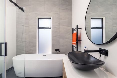 Photo of property in 8 Eric Batchelor Place, Waimate, 7924