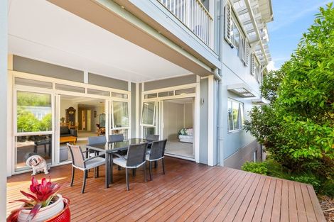 Photo of property in 100 Landmark Terrace, Orewa, 0931