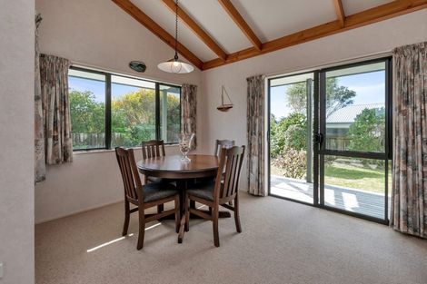 Photo of property in 74 One Tree Point Road, One Tree Point, 0118